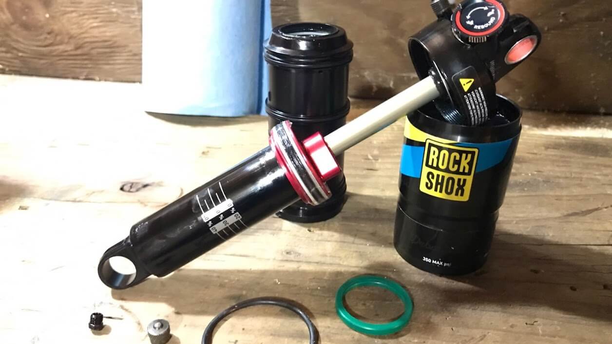 ROCKSHOX Monarch R壊れて使い物にならないショックを分解してみる。 | Masaki MTB Blog